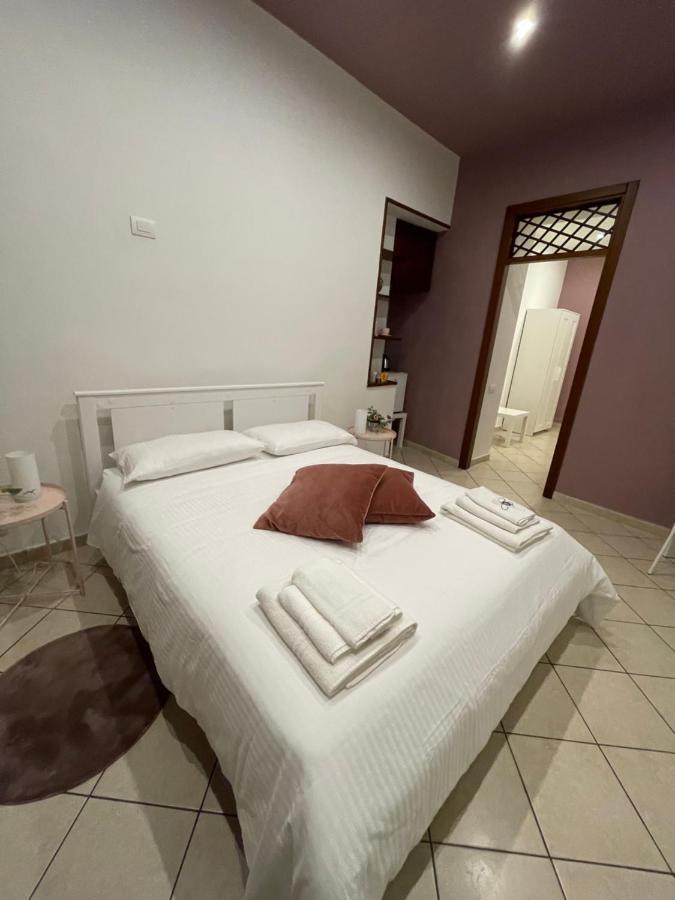 Napule E ... Hotel เนเปิลส์ ภายนอก รูปภาพ